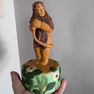 Vintage Schmid wizard of oz  Lion music box